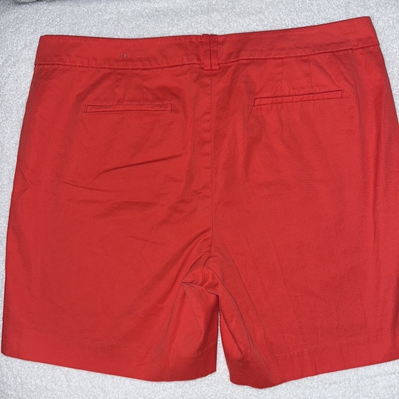 Talbots Red Relaxed Chino Shorts.  Buttons on the thighs. Size 16.EUC - Picture 5 of 6